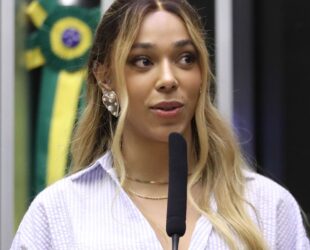 Erika Hilton pode deixar PSOL e se filiar ao PT
