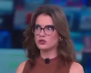 Jornalista da CNN chama Bolsonaro de Bozo; assista
