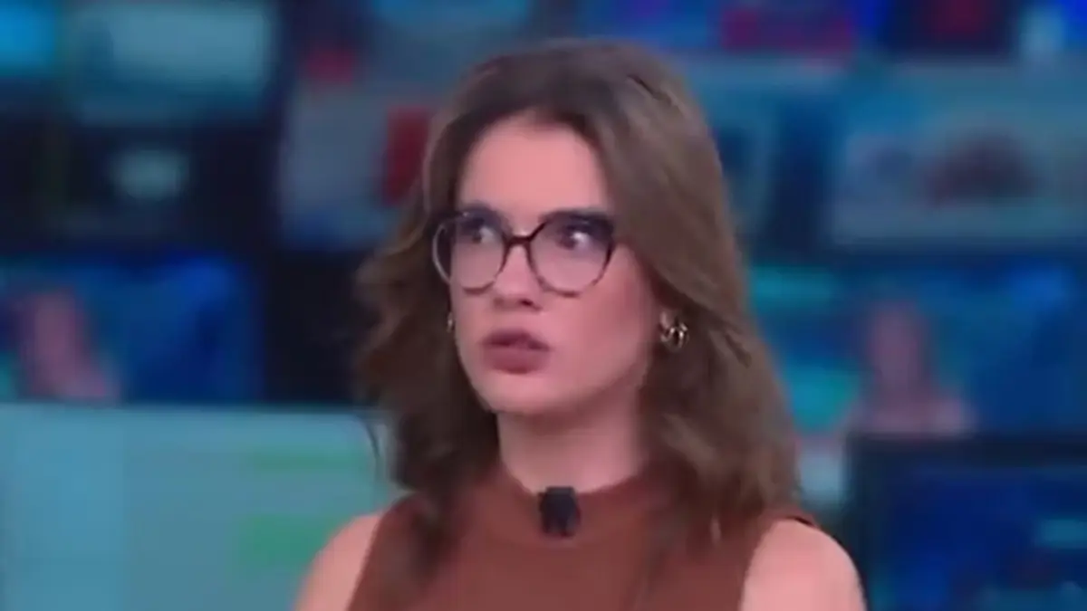 Jornalista da CNN chama Bolsonaro de Bozo; assista