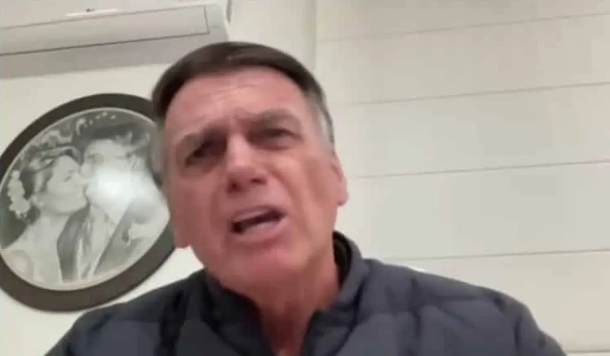 bolsonaro-se-irritou-ao-falar-sobre-acusacoes-de-tentativa-de-golpe-de-estado