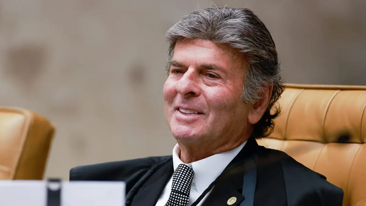 Vitor Hugo propõe título de cidadania goianiense ao ministro Luiz Fux