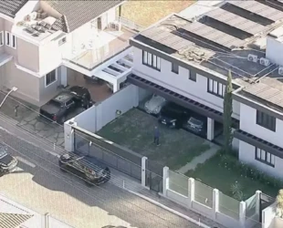 PF apreende celular de Bolsonaro e encontra US$ 14 mil na casa dele