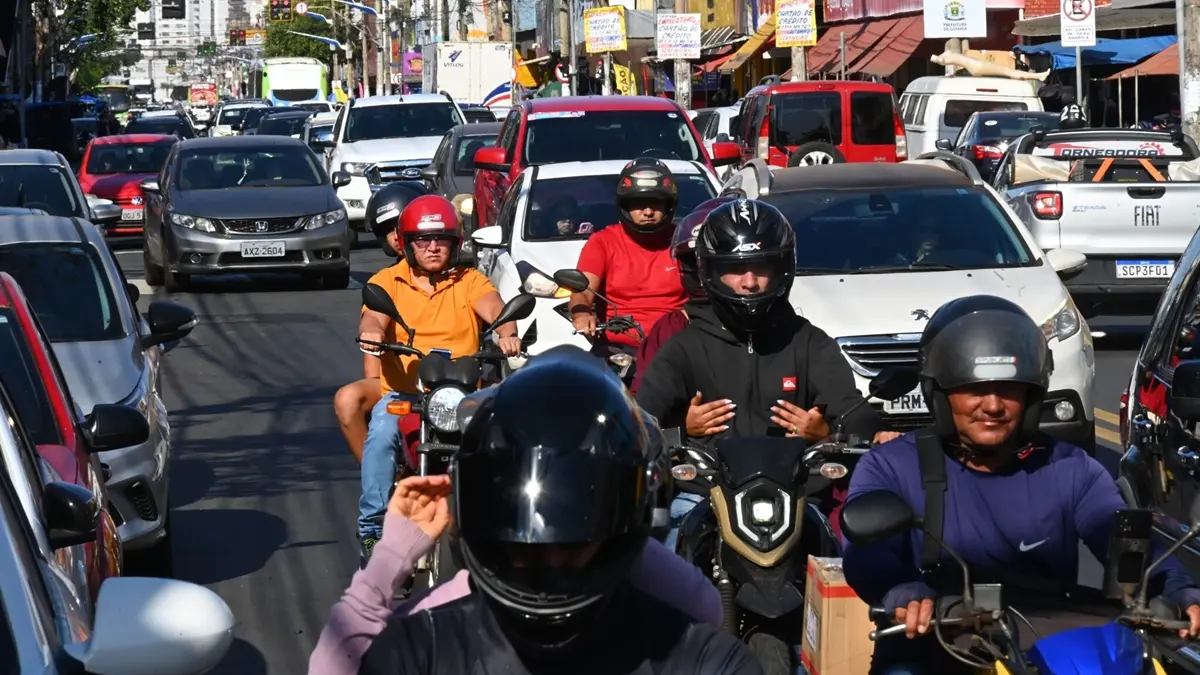 Goiânia: Avenida 24 de Outubro passa a ter trecho com sentido único nesta quinta