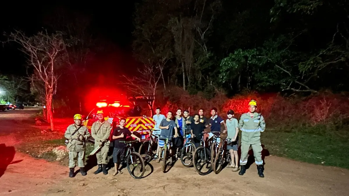 Bombeiros encontram adolescentes perdidos em mata com apoio de drone, em Rio Verde