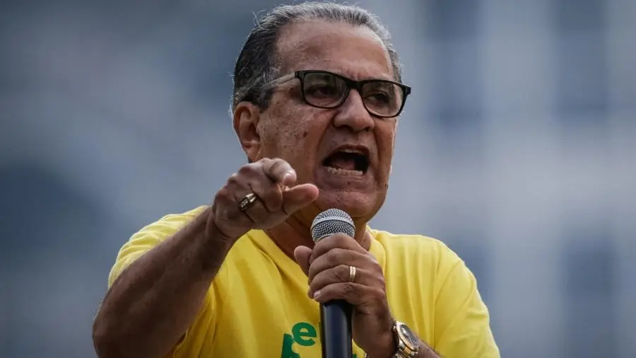 silas-malafaia-em-ato-na-avenida-paulista-em-defesa-de-jair-bolsonaro-em-25-de-fevereiro-de-2024-1724782105476_v2_900x506