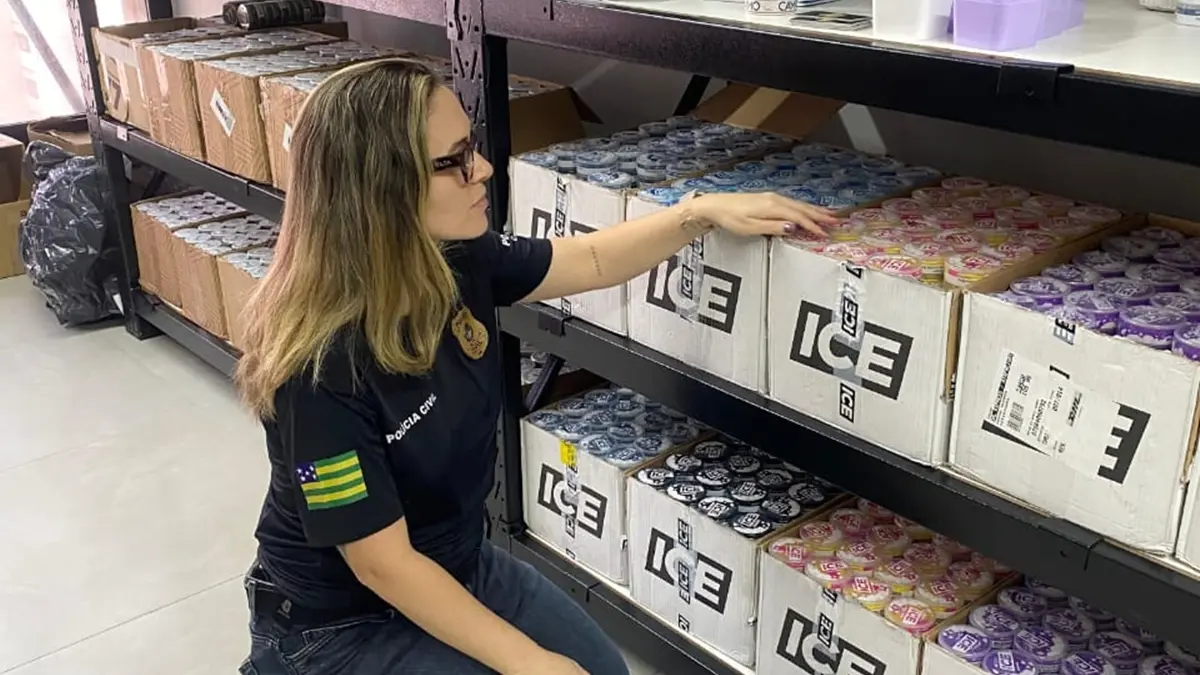 Polícia apreende em Goiânia R$ 1,3 milhão em sachês de nicotina sem registro na Anvisa