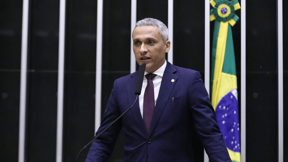 Gayer quer versão brasileira da Lei Magnitsky