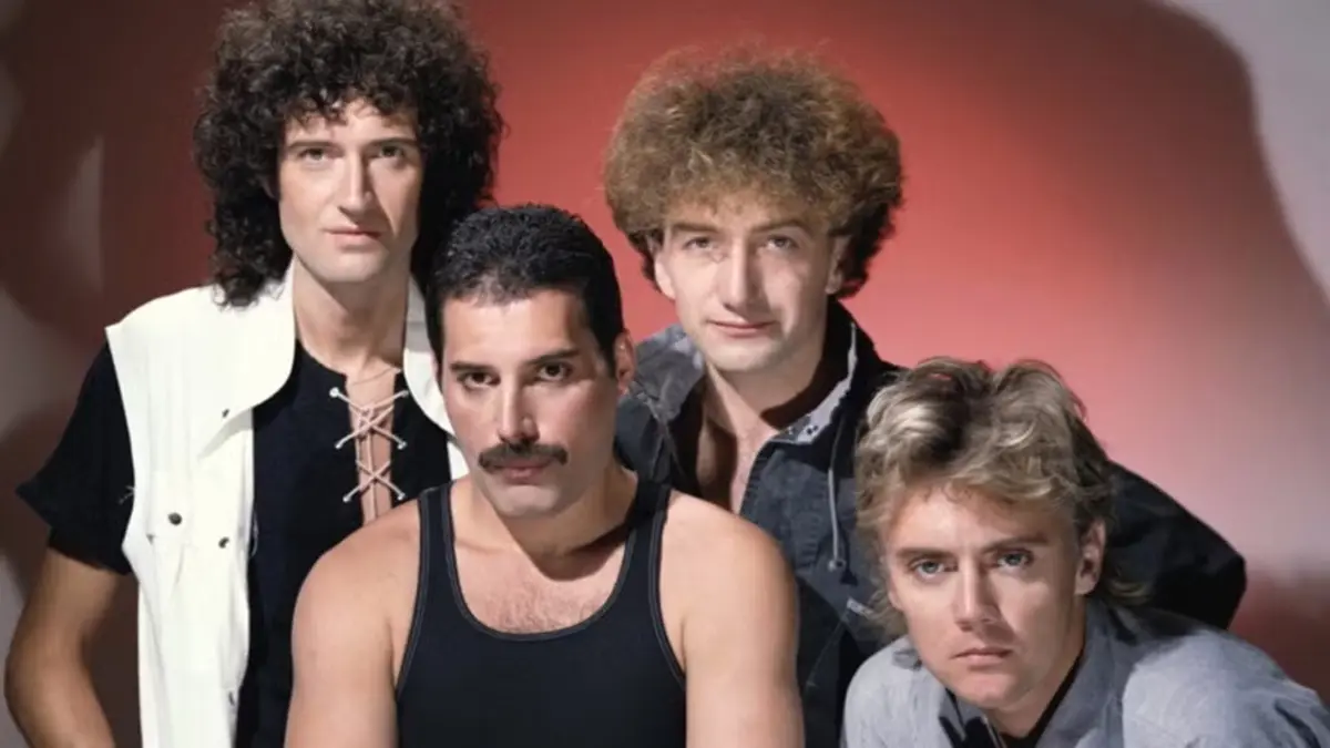Tributo celebra banda Queen em Goiânia