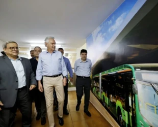 Estado-entrega-estacoes-revitalizadas-e-novos-onibus-do-BRT-Leste-Oeste_Secom-1215x809