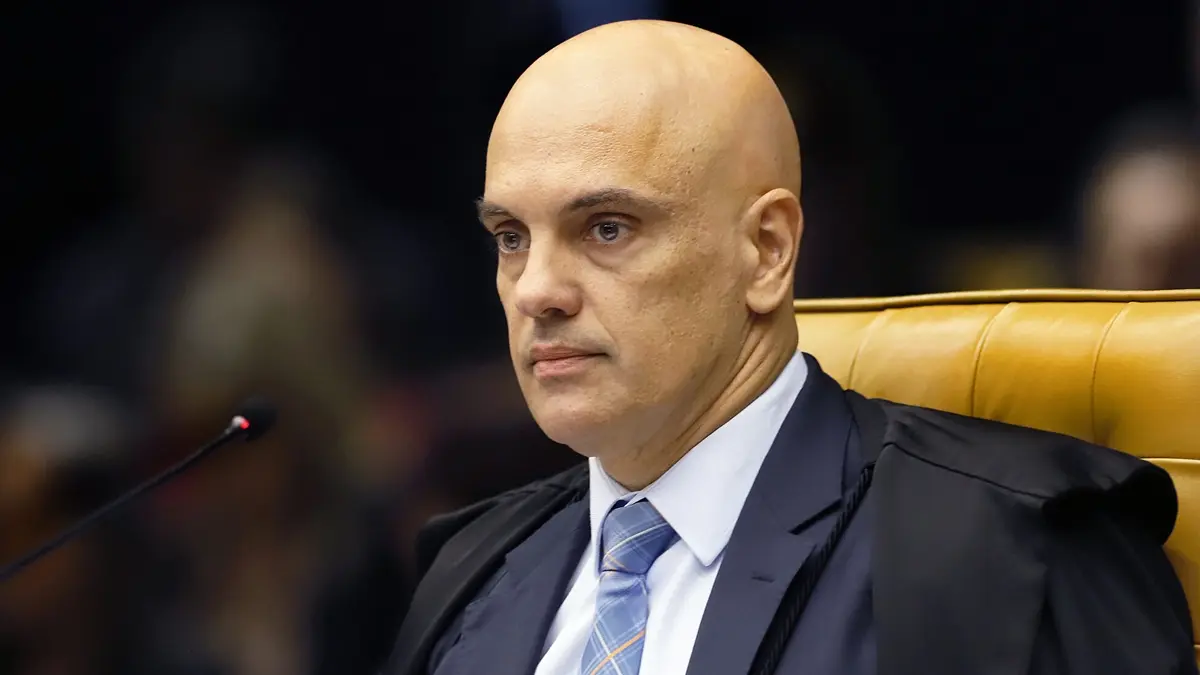 Moraes diz que não há possibilidade de 'recuar um mílimetro' sobre julgamento de Bolsonaro