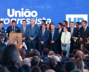 uniao-e-pp-assinam-federacao-e-criam-partido-com-maior-bancada-do-congresso