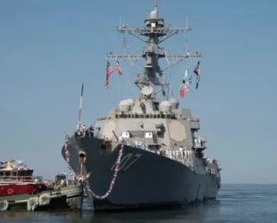 Estados Unidos envia navios de guerra à costa da Venezuela