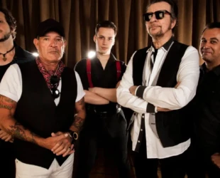 Banca Camisa de Vênus faz show em Goiânia com Plebe Rude e Acoustix