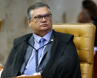 Dino manda PF investigr destino de quase R$ 700 milhões em emendas PIX