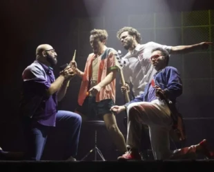 Musical que conta a história dos Paralamas do Sucesso terá três sessões em Goiânia