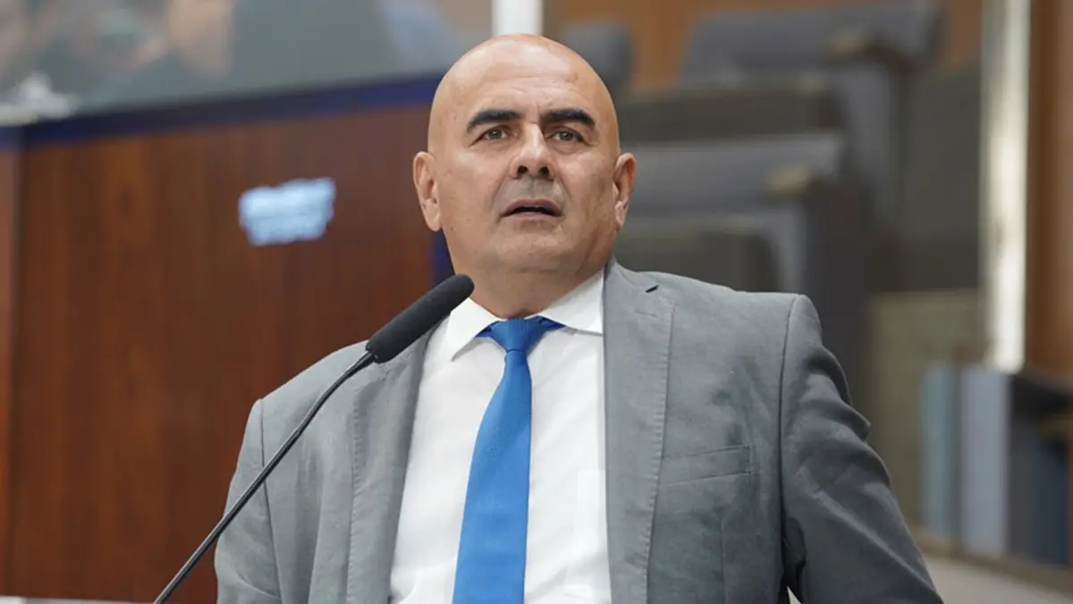 Paulo Cezar Martins diz que Wilder já deveria estar trabalhando nas chapas de deputados