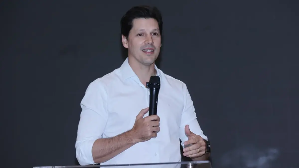 Daniel anuncia licitação para pavimentação da GO-411 em Paraúna