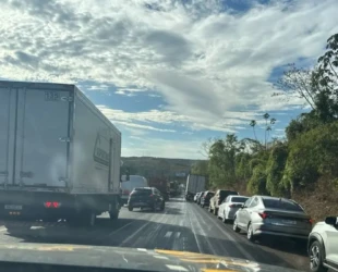 Alexânia: BR-060 interditada após derramamento de sebo bovino