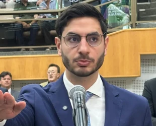 Michel Magul toma posse como vereador de Goiânia