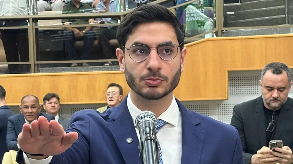 Michel Magul toma posse como vereador de Goiânia