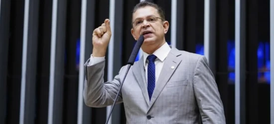 Câmara: PL pretende priorizar projeto para limitar sigilo de dados públicos na gestão Lula