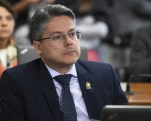 Relator da PEC da Blindagem no Senado diz que ela é um 'abrigo seguro para criminosos'