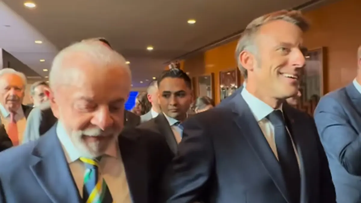 Lula publica encontro com Macron: 'Você é um grande guerreiro'