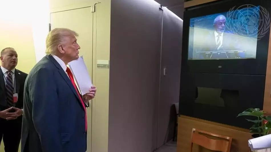 trump-1-(4)-to4jbclsun8z.jpg