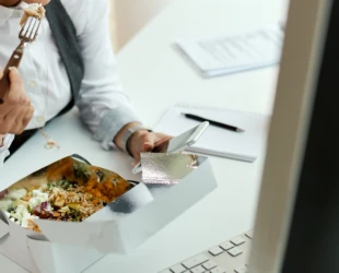 TJGO revê decisão sobre auxílio-alimentação durante licença médica de servidores públicos