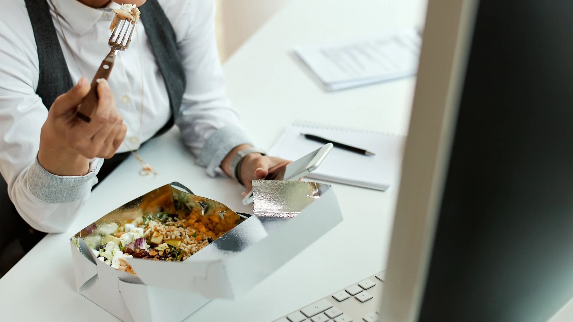 TJGO revê decisão sobre auxílio-alimentação durante licença médica de servidores públicos