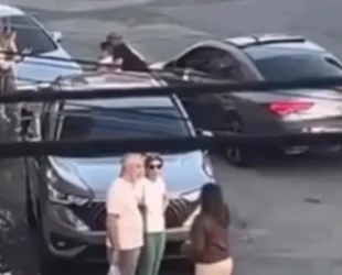 Marcelinho Carioca persegue ladrão e recupera celular furtado de uma garota, em São Paulo