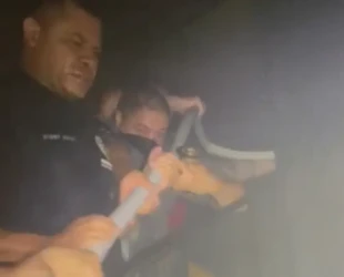 Bombeiros combatem incêndio em hamburgueira no setor Jardim Europa, em Goiânia