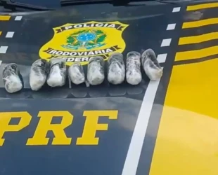PRF apreende droga e detém foragido da Justiça durante fiscalização a ônibus em Morrinhos
