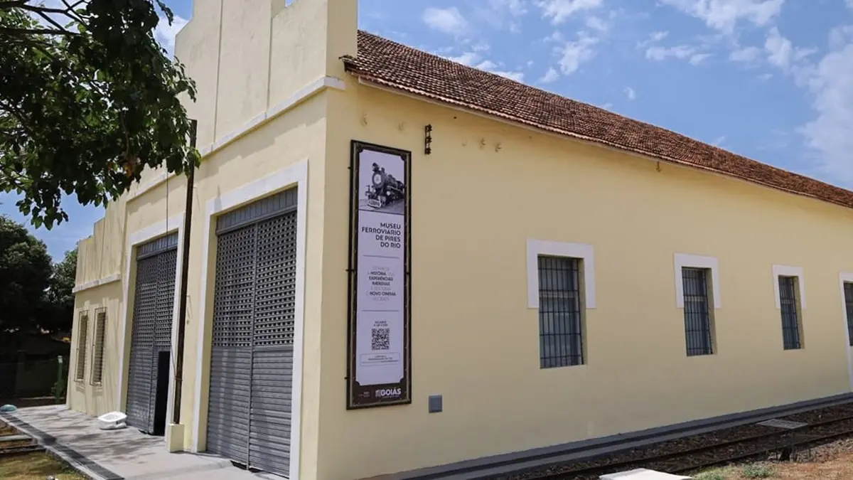 Pires do Rio recebe seu primeiro cinema público