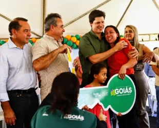 Daniel Vilela entrega 30 casas gratuitas em Jaupaci pelo programa 'Pra Ter Onde Morar'