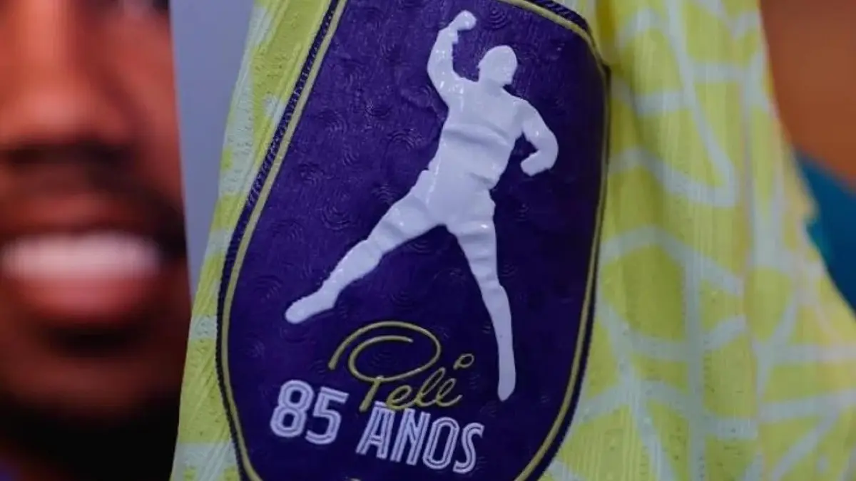 Seleção Brasileira faz homenagem a Pelé em jogo contra Coreia do Sul