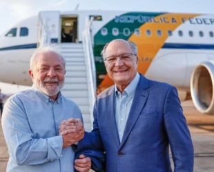 lula-da-silva-e-geraldo-alckmin-aviao.jpg