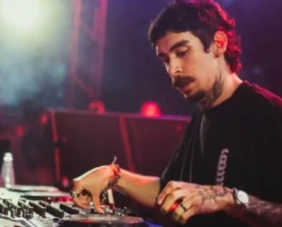 DJ Mochakk participa de festa de música eletrônica em Aparecida de Goiânia
