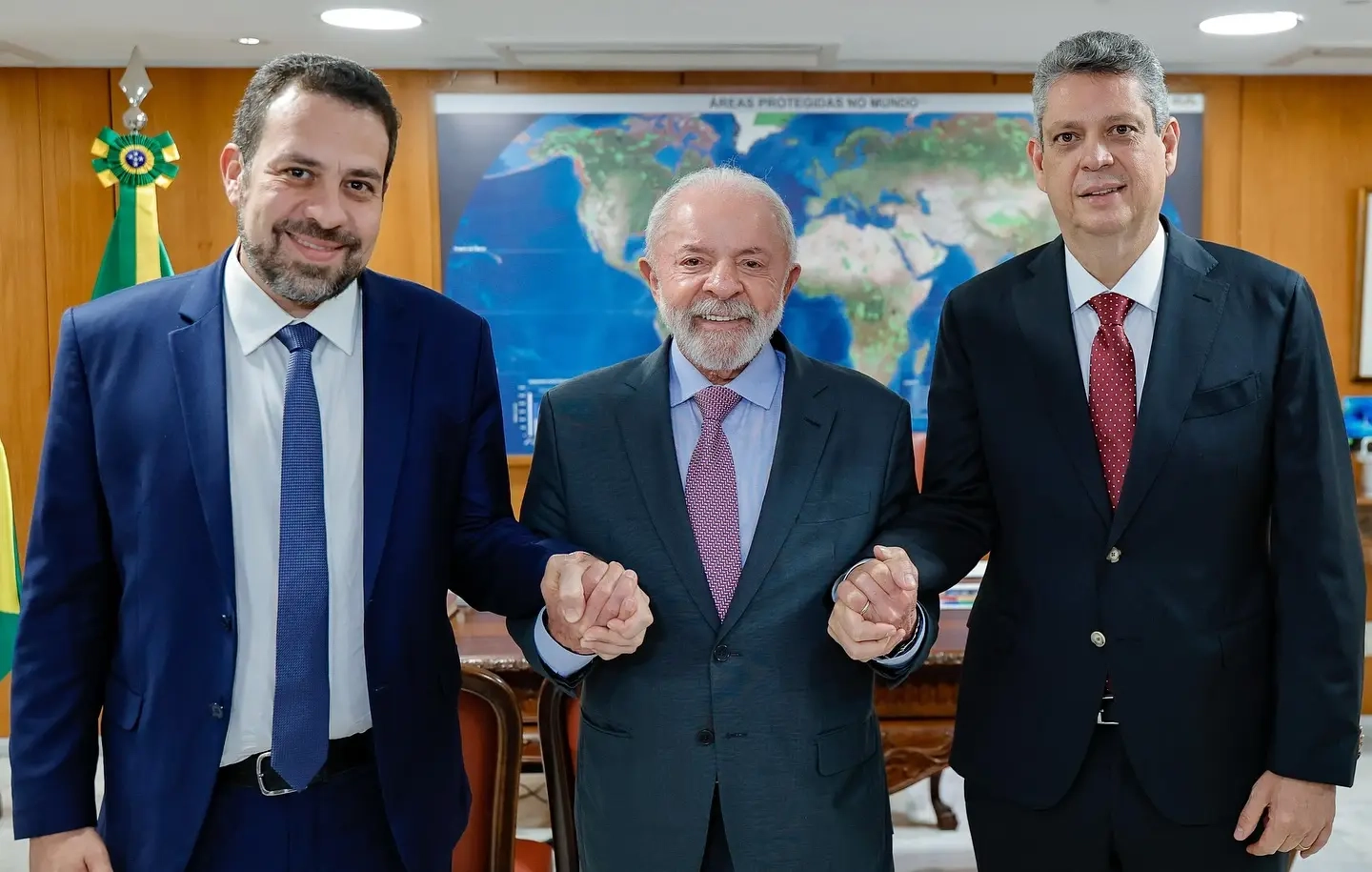 Guilherme-Boulos-Lula-e-Marcio-Macedo.jpg
