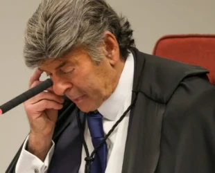 1419150-fux-pede-para-revisar-seu-voto-no-julgamento-de-bolsonaro-1170x878