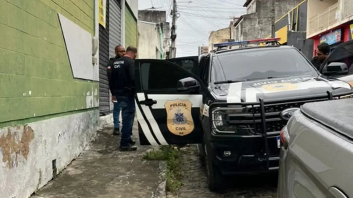 Pai tenta matar filho adolescente com sete tiros na Bahia