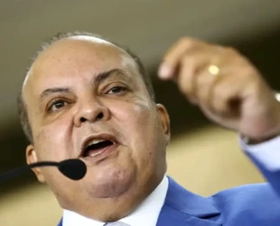 'Não sei se ele tem condições de viver em presídio', diz Ibaneis sobre Bolsonaro