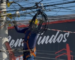 Goiânia disponibiliza novo número para denúncias de fios baixos ou soltos