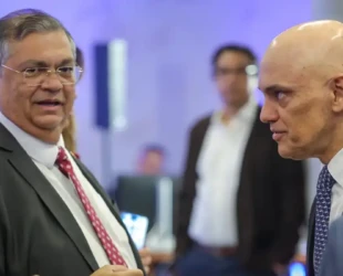 Moraes e Dino votam por manter a prisão de Bolsonaro