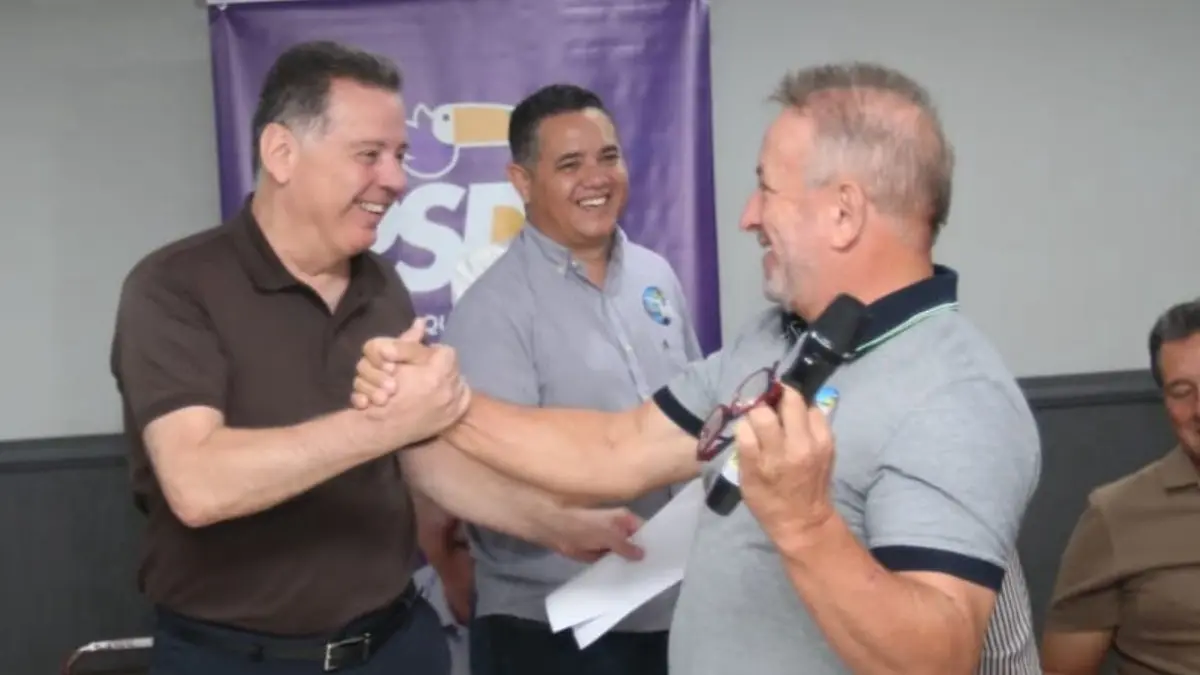 Marconi se reúne com iristas em Goiânia