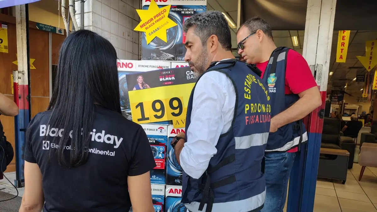 Procon Goiás autua 20 empresas na Black Friday 2025