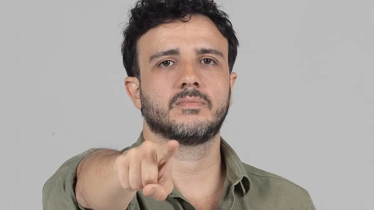 Presidente do MBL e partido Missão, Renan Santos diz que quer 'acabar com a raça' de Flávio Bolsonaro