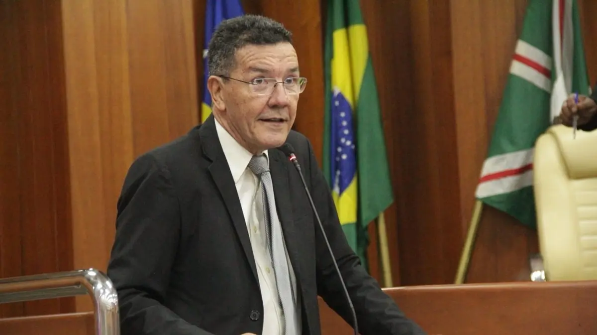 Edward diz que é pré-candidato à Câmara, mas que aceita concorrer ao governo de Goiás