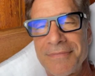 Victor Fasano processa Globo por reexibilção da novela O Clone