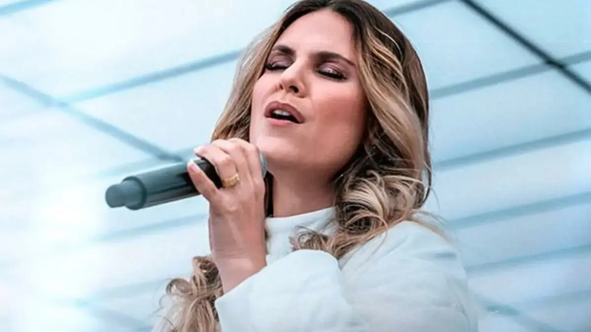 Aline Barros faz show no Natal do Bem, em Goiânia